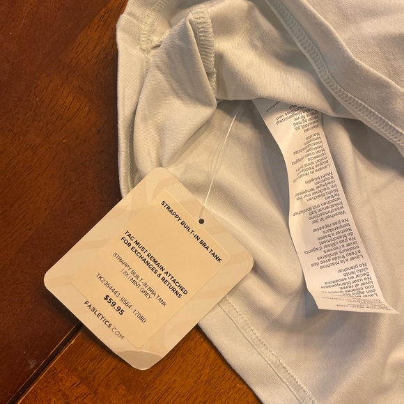 NWT Fabletics Strappy Built in Bra Tank-Grey 2XL - Picture 5 of 6